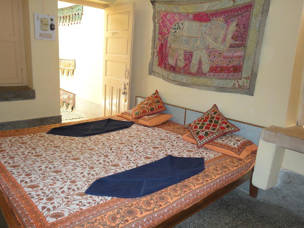 Hotel Temple View Jaisalmer Room photo